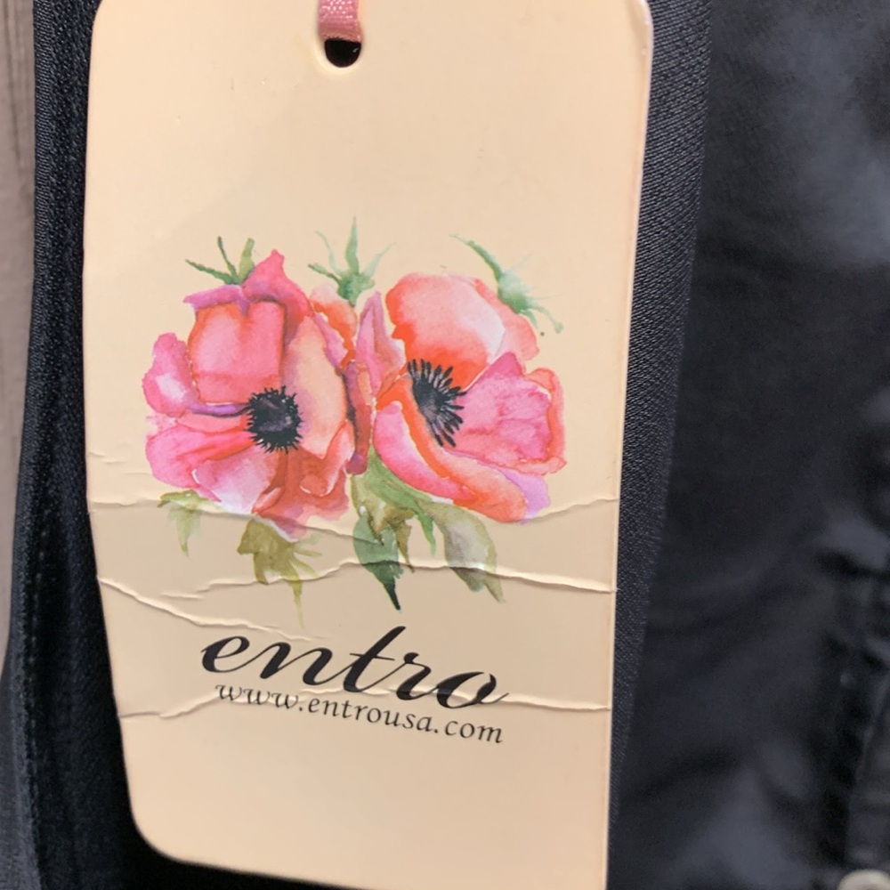 Entro Romper - Picture 10 of 13
